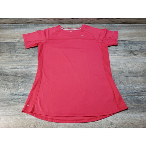 Nike 'Dri Fit Red Reflective Short Sleeve Shirt Women's Size Medium - Picture 1 of 8